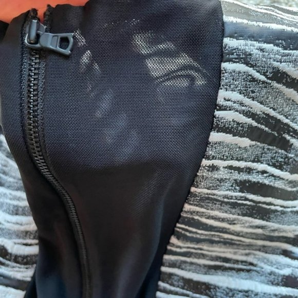 Nwt Alice & Olivia mini dress size 6 - Picture 6 of 6